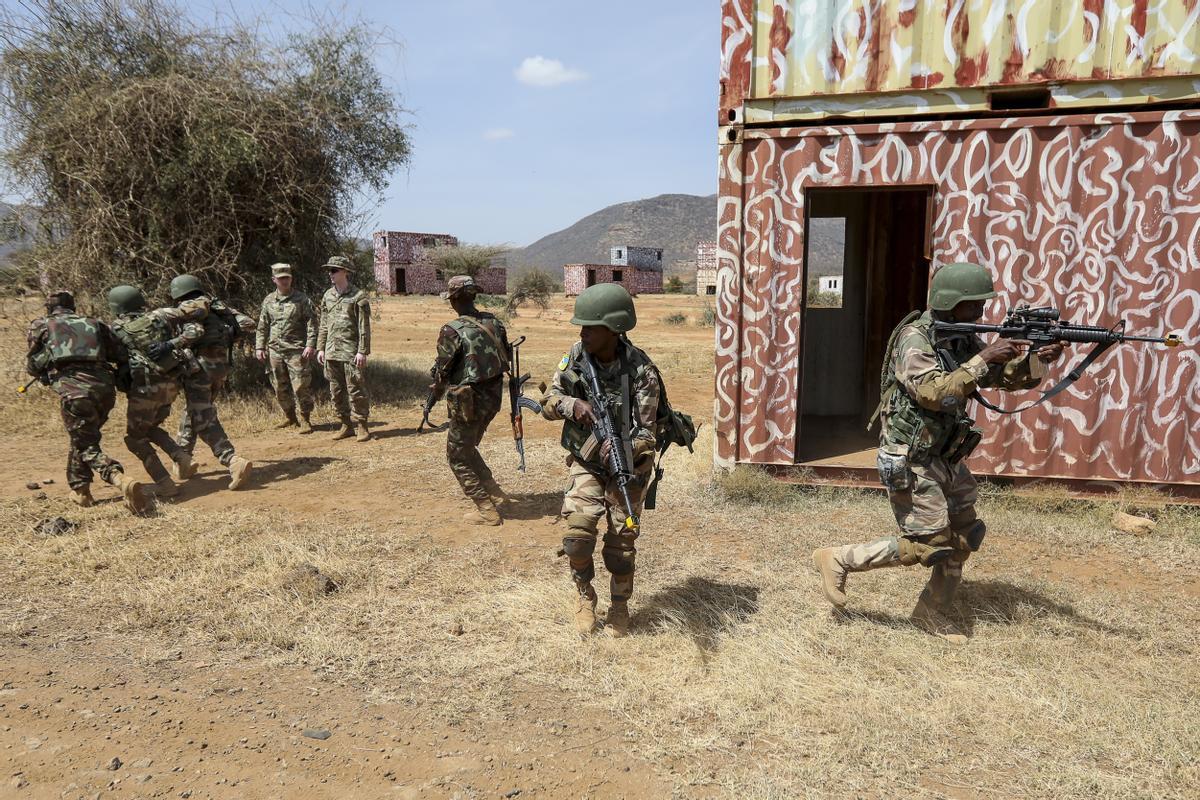 EEUU monta en la sabana de Kenia su mayor maniobra militar en África del Este