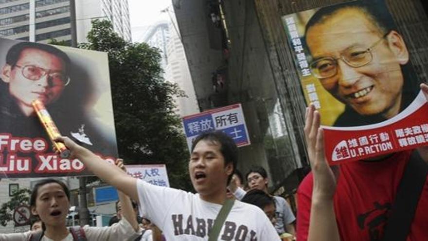 Manifestantes piden la libertad de Liu en Hong-Kong.