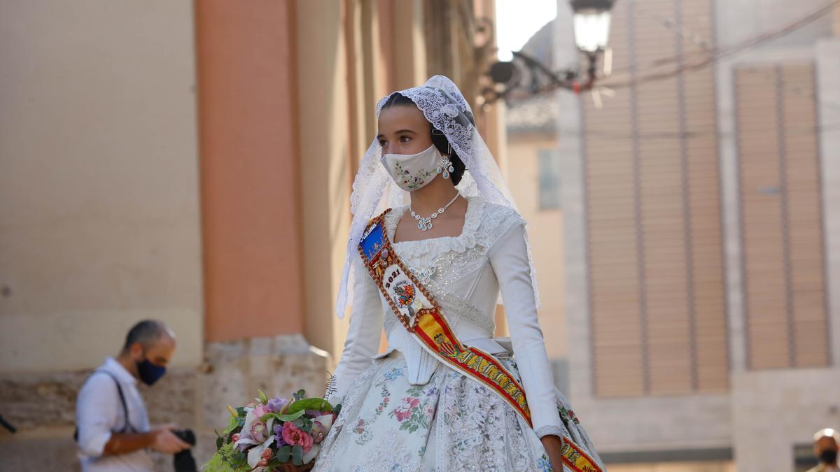 Búscate en el segundo día de Ofrenda por las calles del Mar y Avellanas entre las 9:00 y 10:00 horas