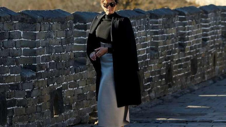 La primera dama de EEUU, Melania Trump, ayer, en la Gran Muralla.