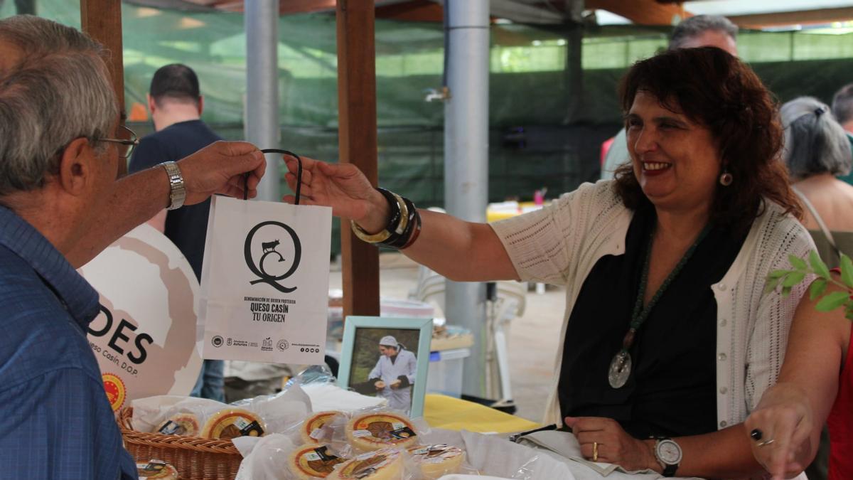 Así fue el Certamen del Quesu Casín, una de las grandes fiestas gastronómicas de Asturias