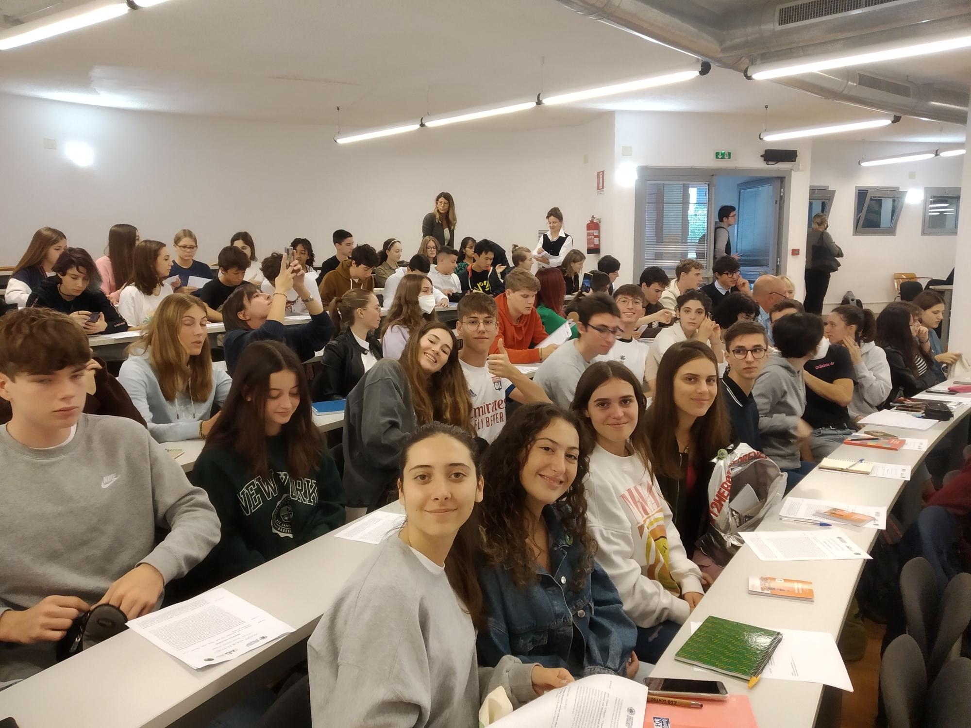 En la Universidad de Trieste, asistiendo a unas conferencias sobre temas relacionados con el medio ambiente.