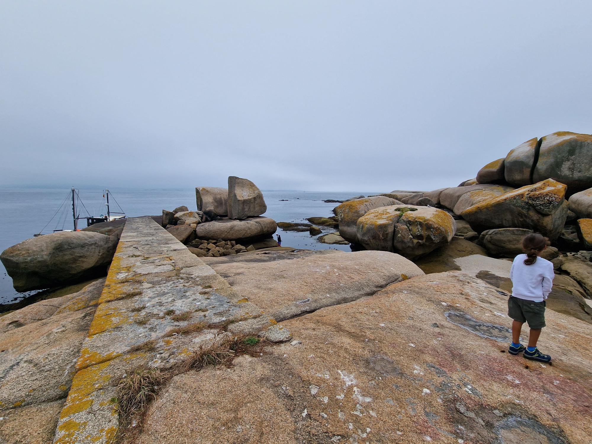 De visita en las Islas Atlánticas de Galicia a bordo del aula flotante "Chasula".