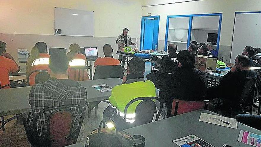 San Miguel de Salinas organiza un taller de primeros auxilios