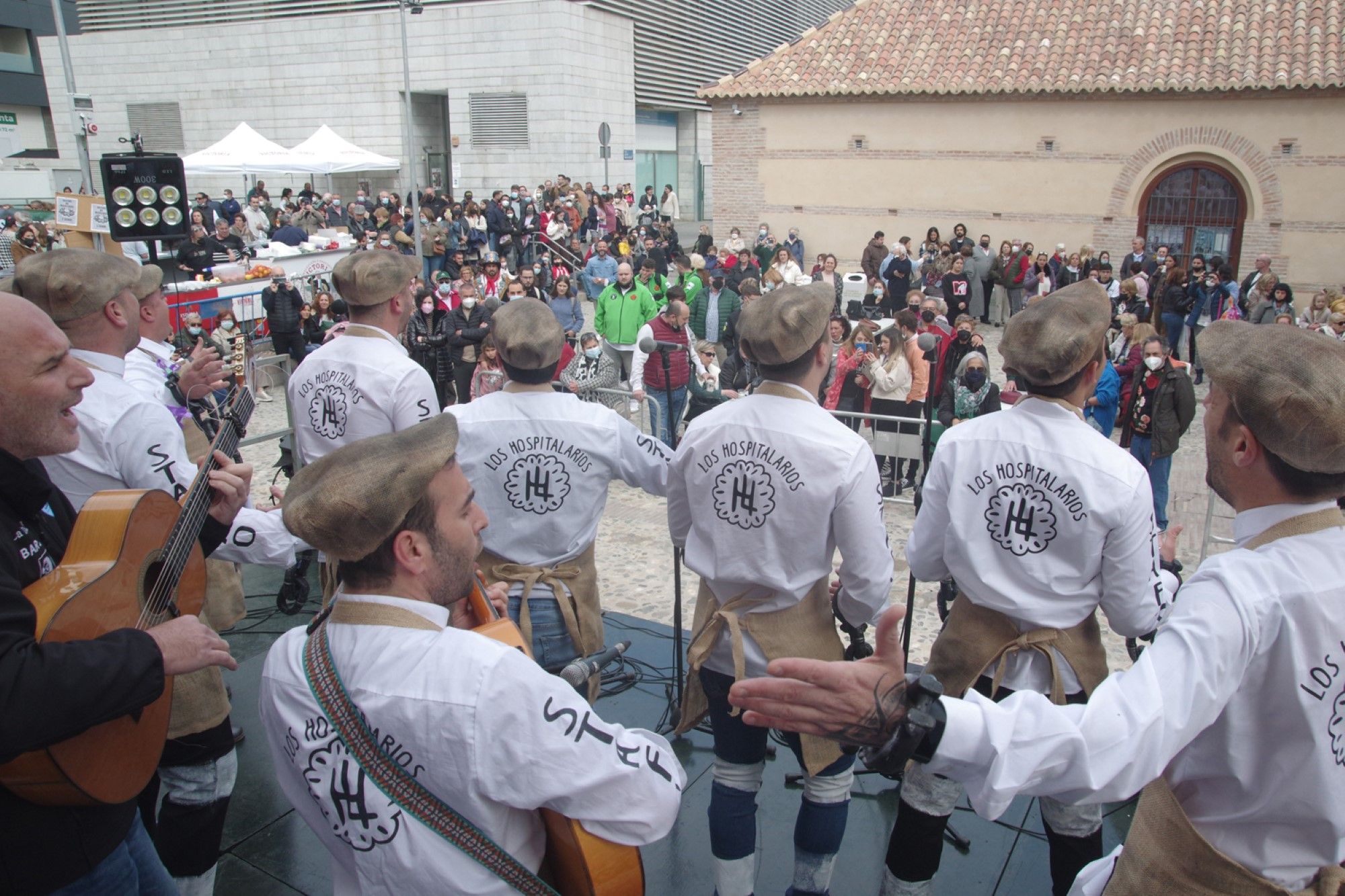 Tradicional potaje carnavalero en El Perchel: la gran previa gastronómica