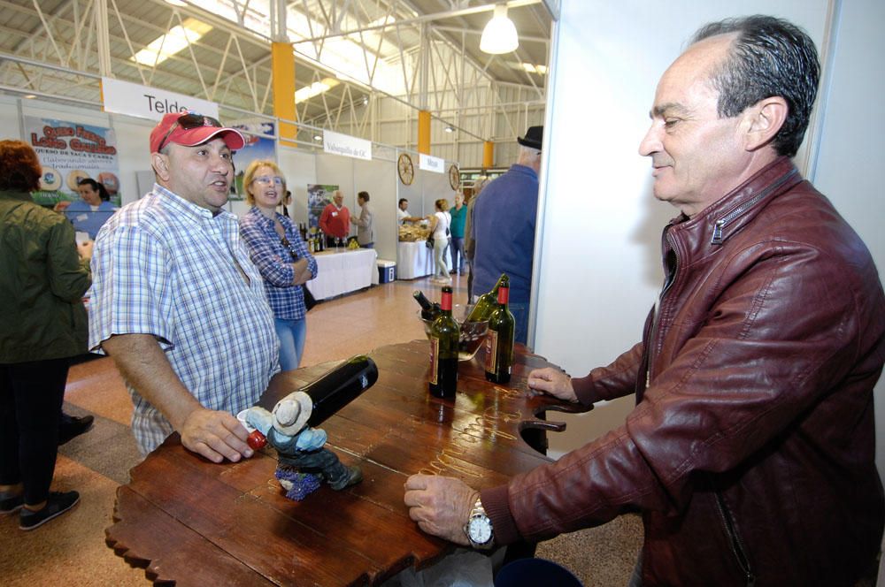 Feria de productos de la tierra en San Mateo