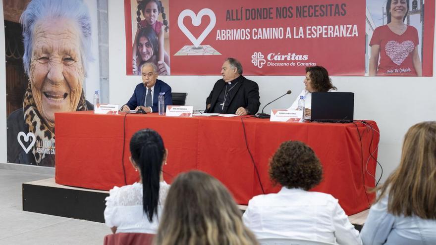 Cáritas Canarias alerta de que la mejora económica no alivia la pobreza