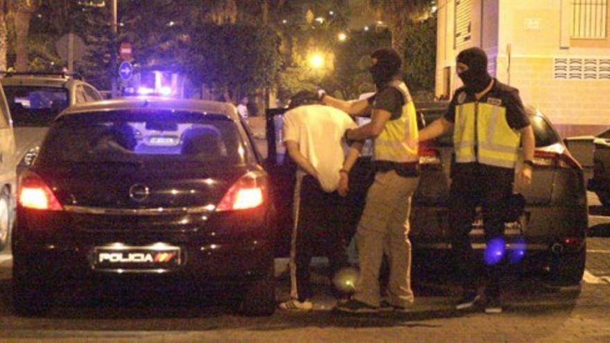 Un detenido en Melilla por captar mujeres para el Estado Islámico