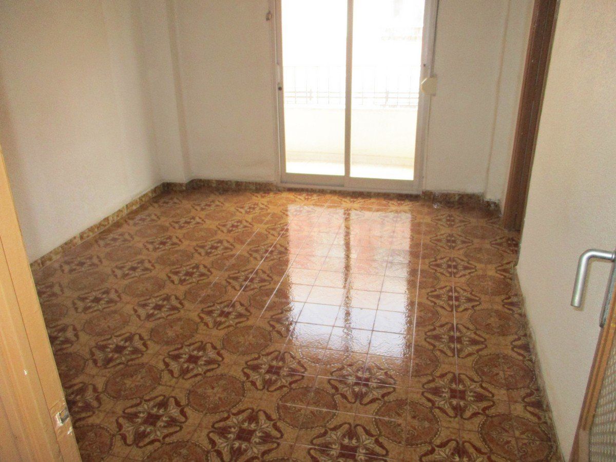 Piso a la venta en la calle Agustín por 77.300€