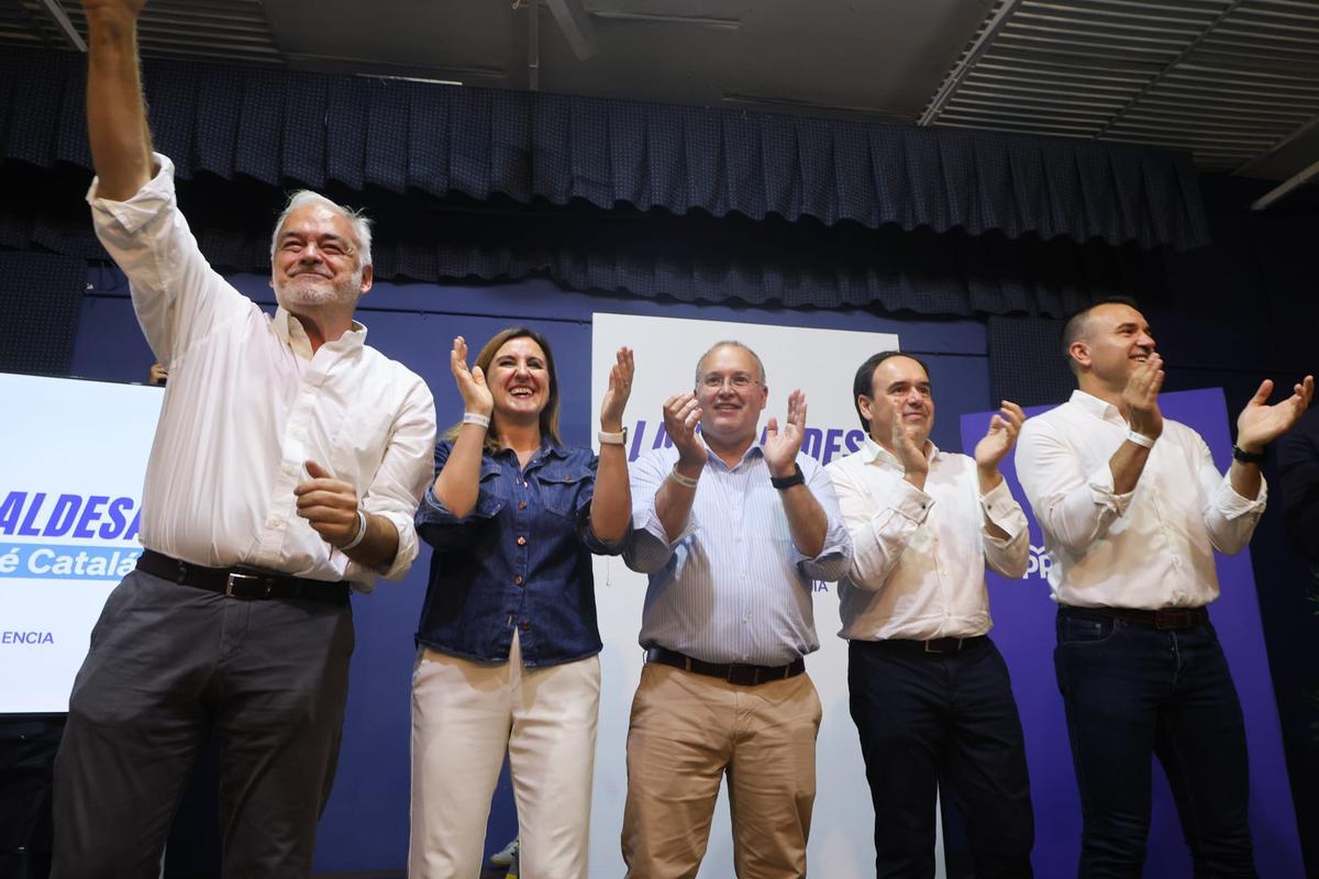 Primera exhibición de fuerza del PPCV antes de la batalla de Valencia en presencia de Tellado