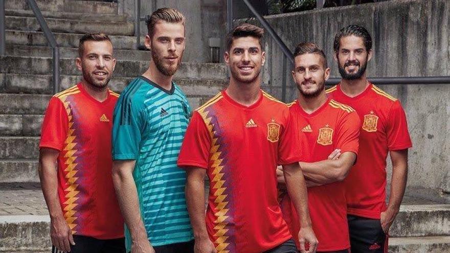 Camiseta y equipación de la selección española 2018: Estas serán la  equipaciones en el Mundial de Rusia