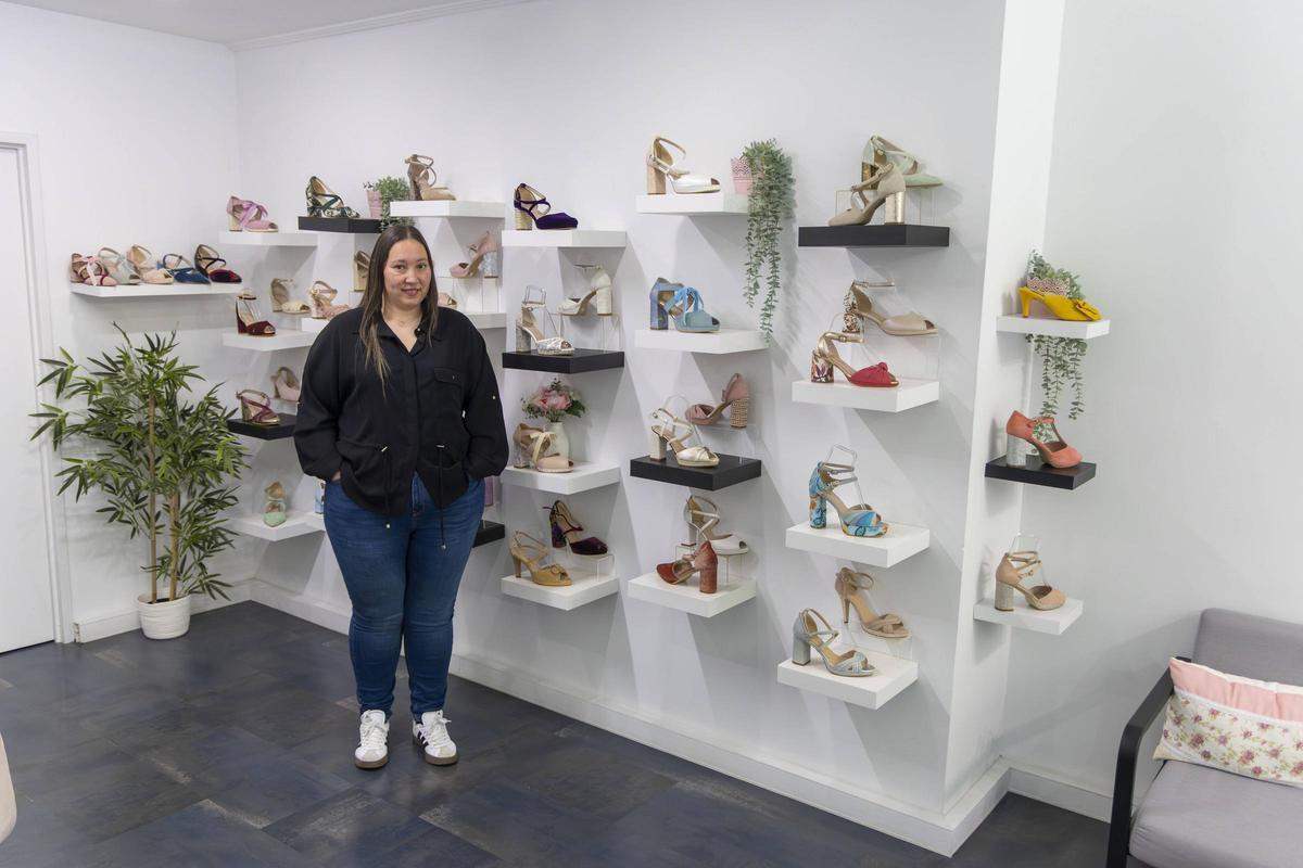 Fátima Regueiro, con los diseños de Bonitos Zapatos