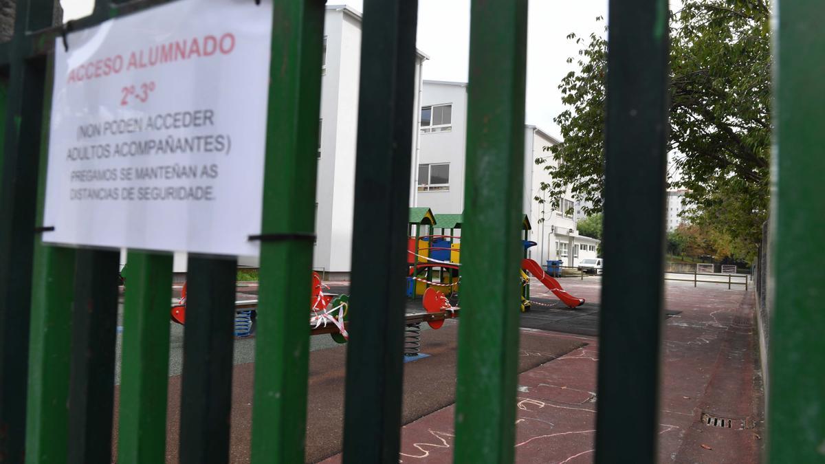 Acceso al Ramón de la Sagra, uno de los centros donde hoy protestarán familias que reclaman más profesores de apoyo.