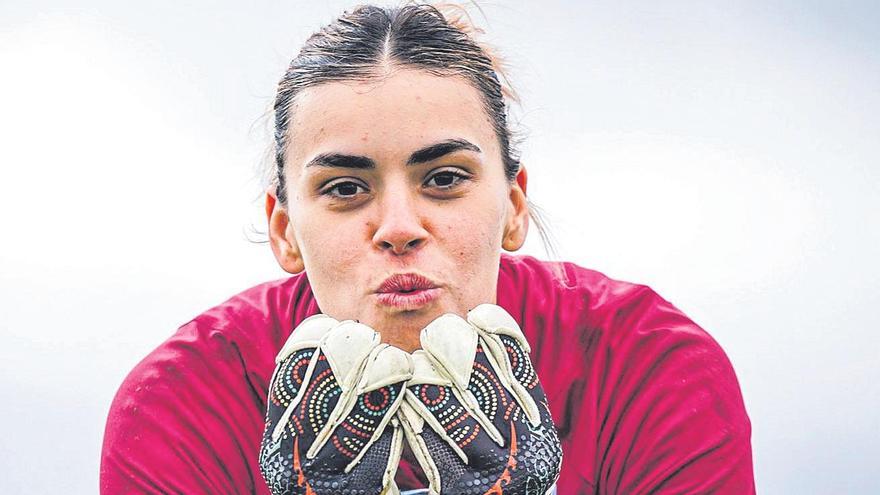 La portera canaria María Isabel Rodríguez Rivero 'Misa', en un entrenamiento con la selección española