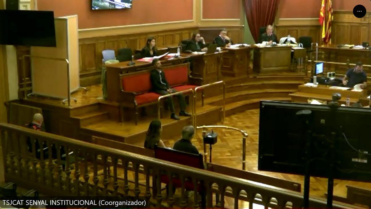 Captura de pantalla de la sessió del judici a l'Audiència de Barcelona contra l'acusat d'asfixiar la seva exdona a Manresa