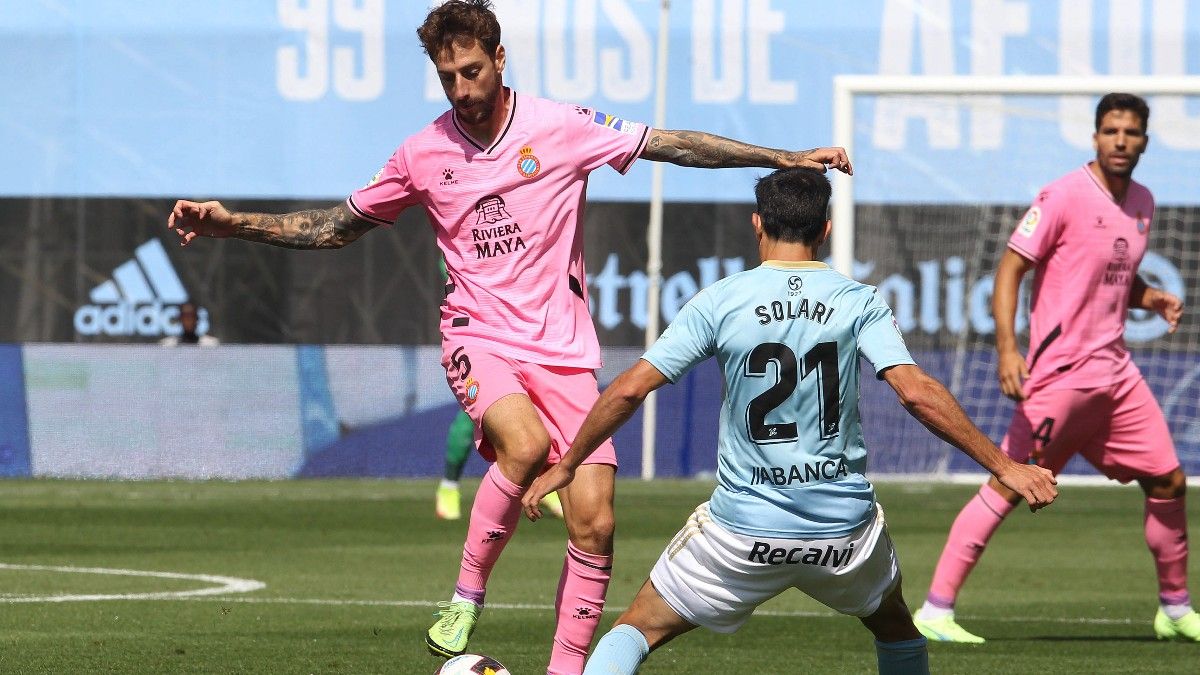 Calero jugó como pivote frente al Celta