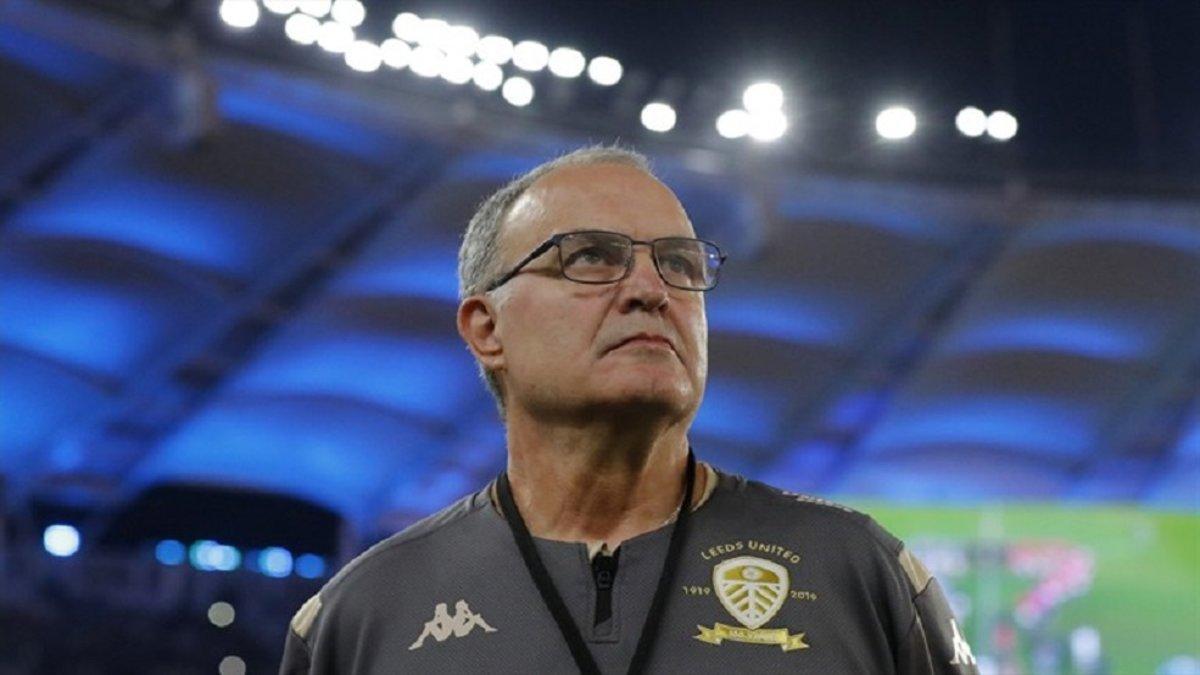 Marcelo Bielsa regala dulces a sus aficionados por Navidad | ADN Radio