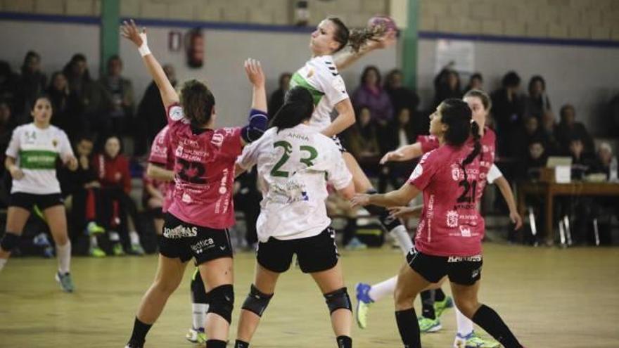 Un partido reciente del Elche Mustang.