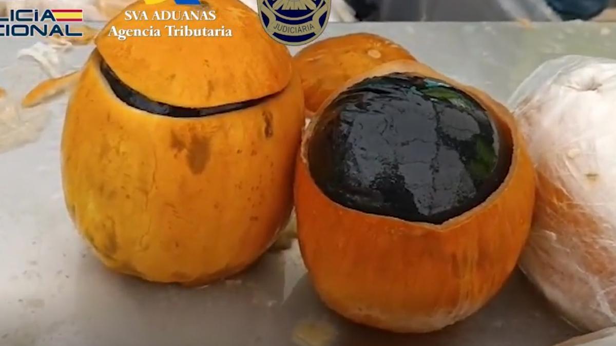 Los melones a los que previamente se les había retirado la pulpa.