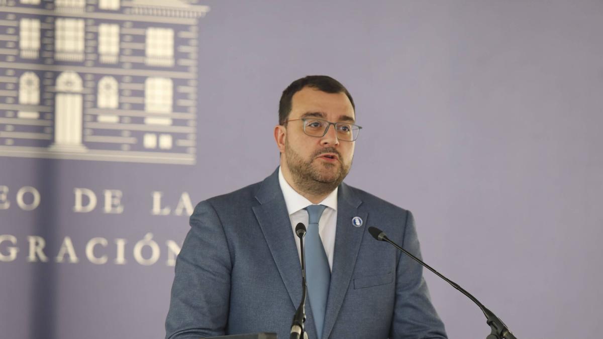Adrián Barbón