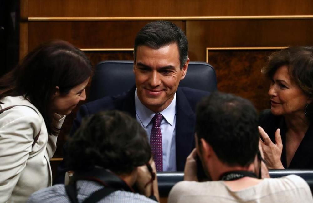 La primera jornada de la sessió d'investidura de Pedro Sánchez, en imatges