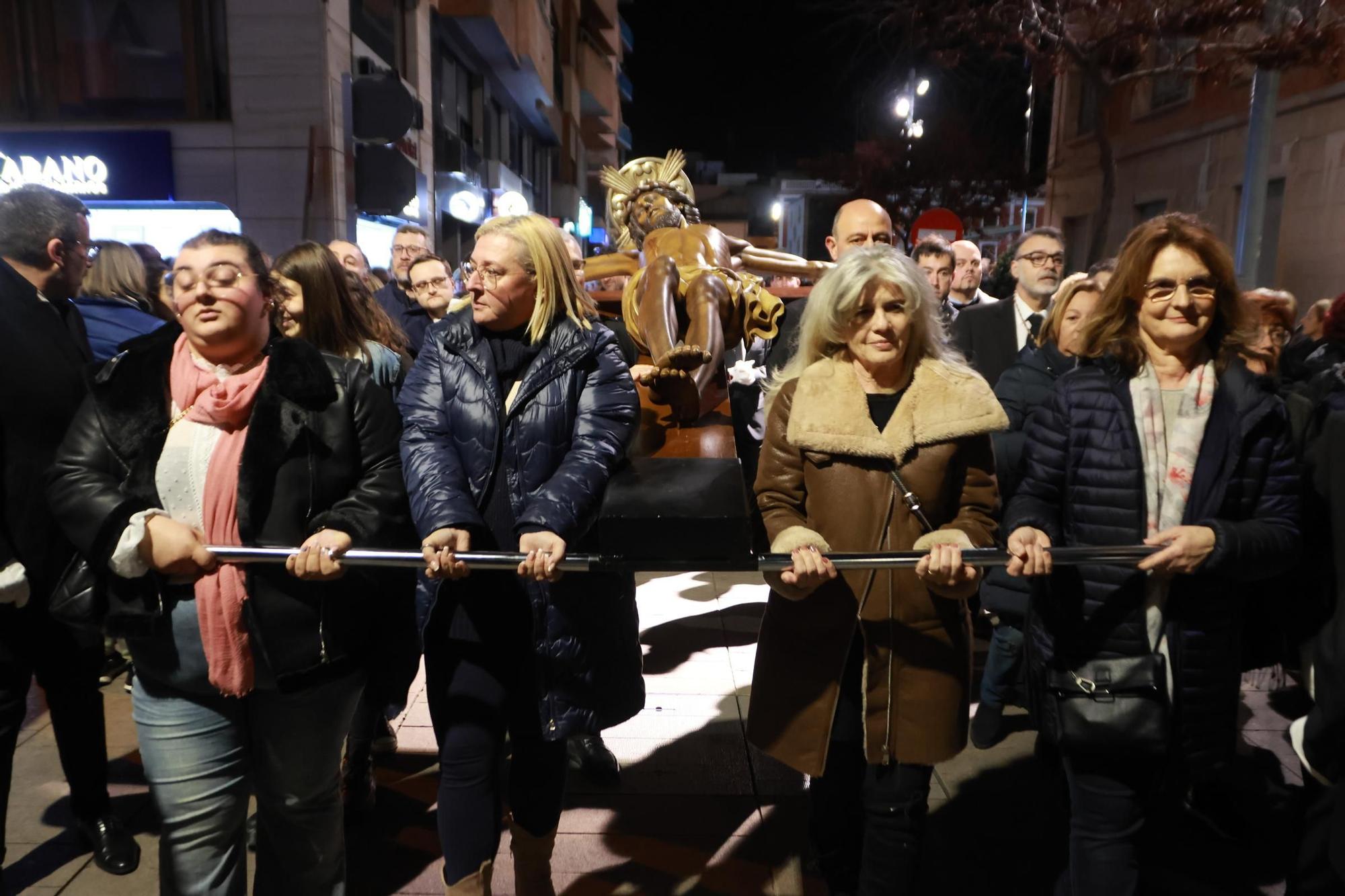 Todas las imágenes de la procesión de retorno del Cristo del Hospital a su capilla de Vila-real