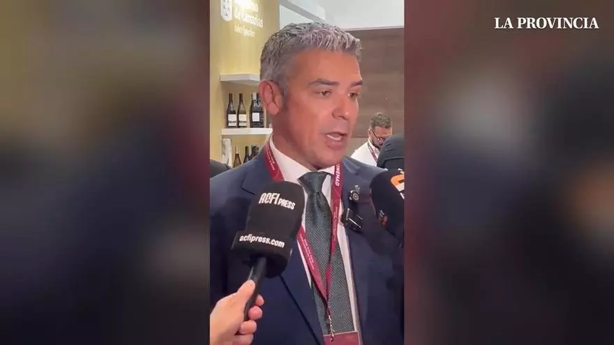 El consejero de Agricultura, Ganadería, Pesca y Soberanía Alimentaria del Gobierno de Canarias, Narvay Quintero, durante la inauguración de la primera edición de WINEMAD
