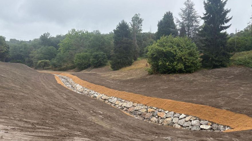 Un nuevo contratiempo para las nuevas piscinas de Langreo: El concurso para el estudio geotécnico queda desierto