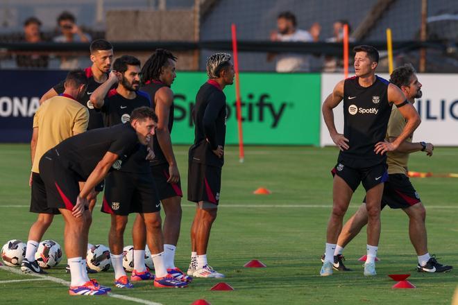 Así ha sido el entrenamiento del Barça en la Base Naval de la Marina de Annapolis para preparar el clásico