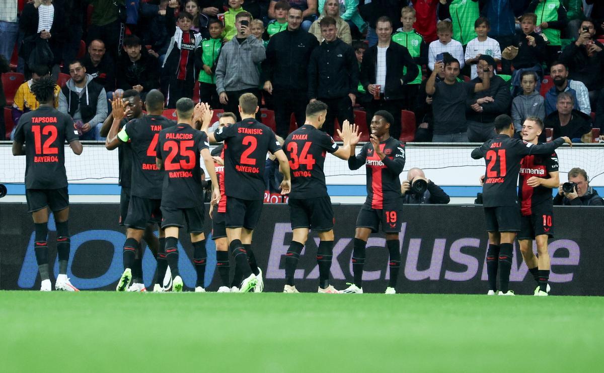 Resumen, goles y highlights del Leverkusen 4 - 0 Hachen de la jornada 1 de la fase de grupos de la Europa League