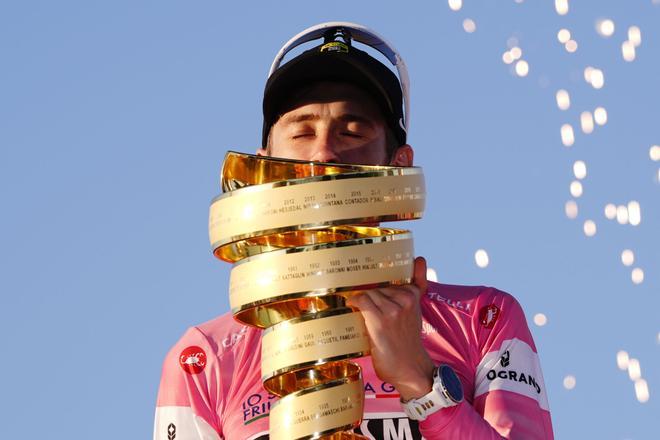 Vingegaard reinó en el decepcionante Giro de Pellizzari y Enric Mas