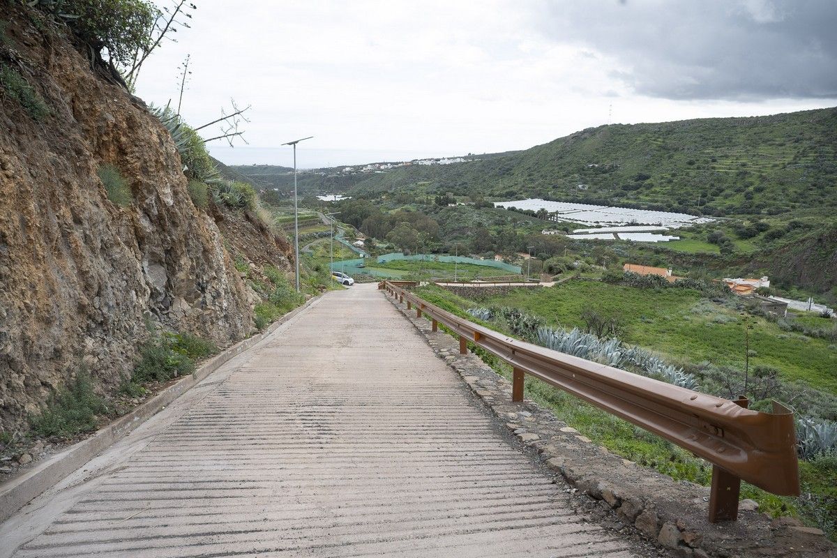 Vía de acceso a Los Llanetes en Valsequillo