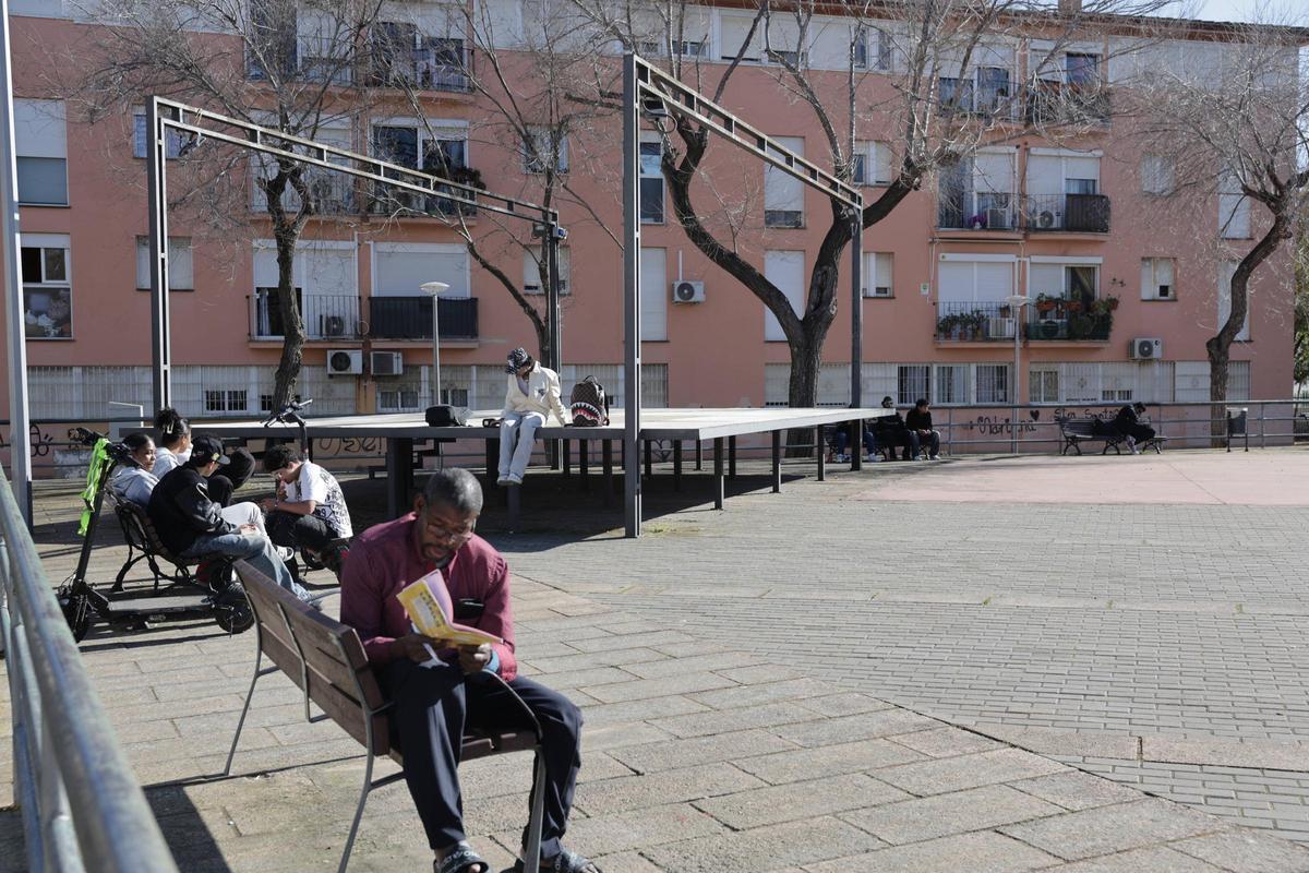 Otras voces reclaman más trabajo comunitario e implicación municipal.