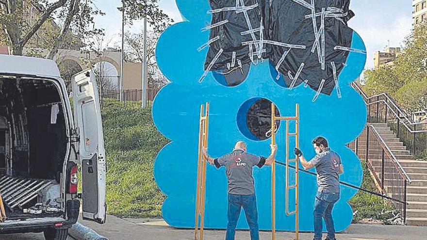 La escultura de Albert Pinya en el Canódromo.