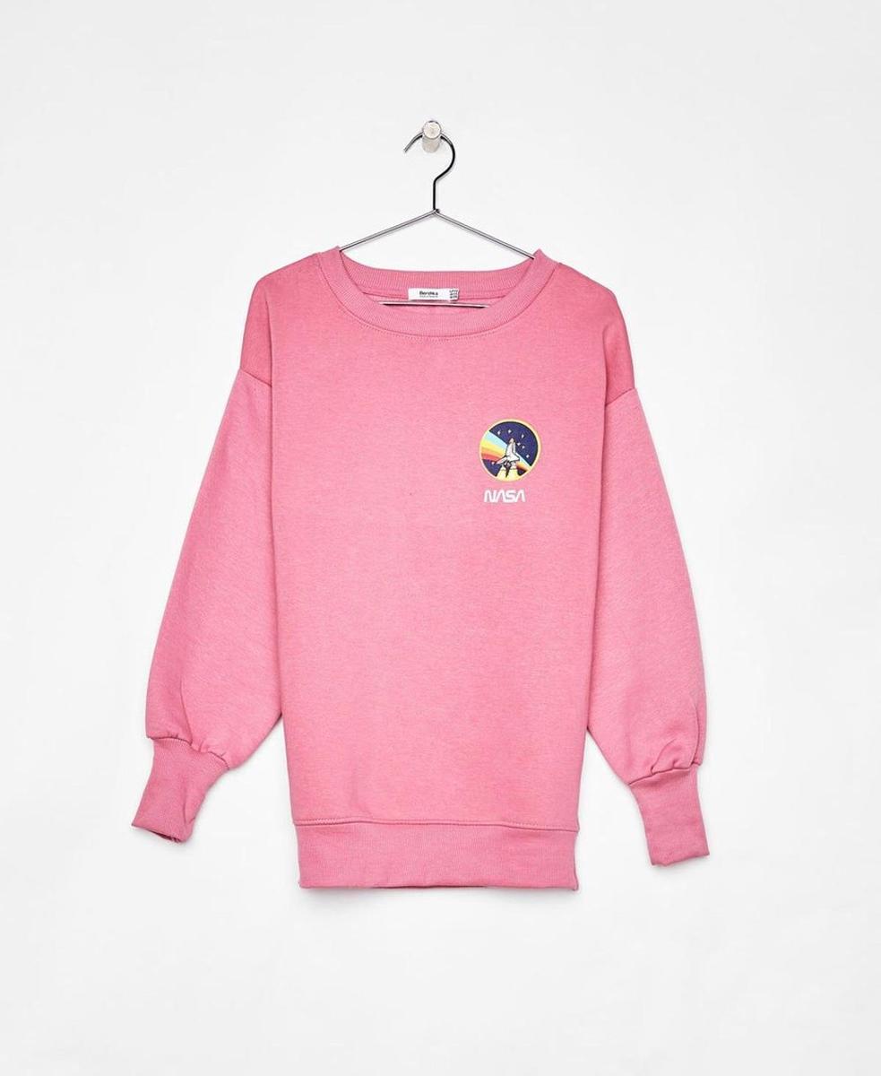 Sudadera rosita oversize (Precio: 12,99 euros)