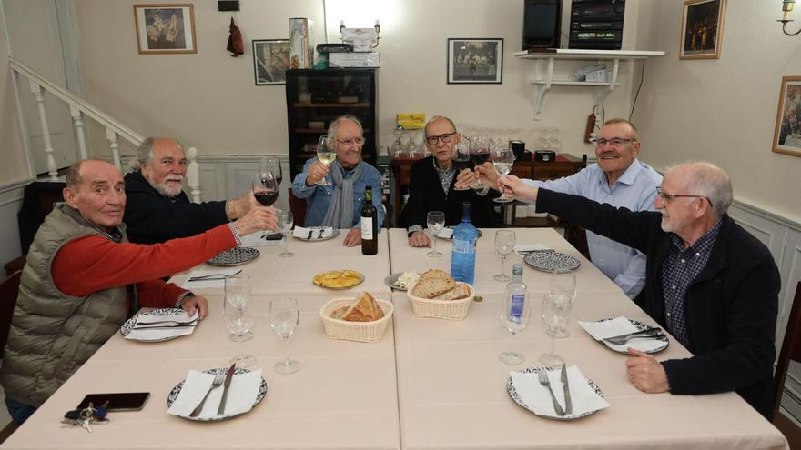 Un brindis por la democracia en Vigo