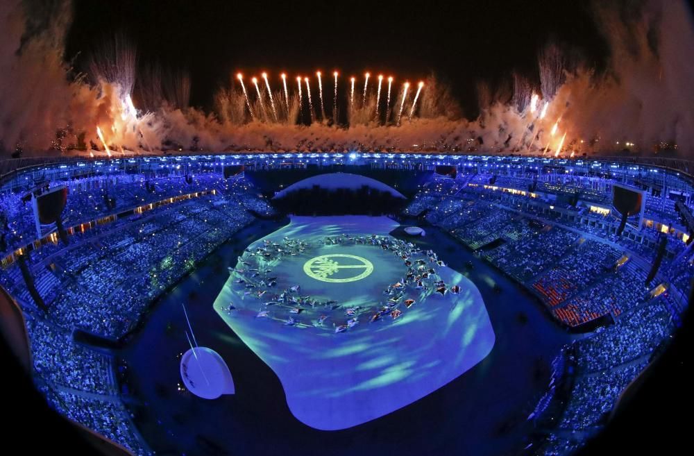 La ceremonia de inauguración de las Olimpiadas recreó el Brasil indígena, las diferentes culturas y las grandes urbes.