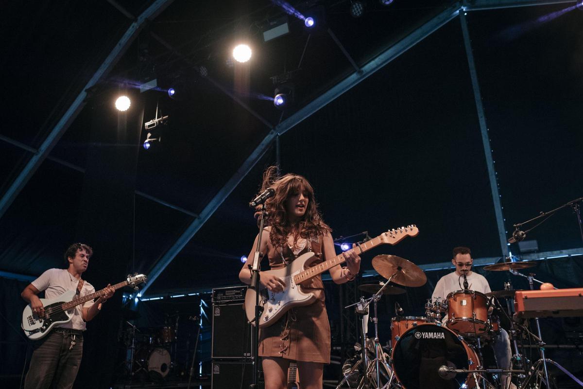 Lina de Sol actuando en Mad Cool Festival