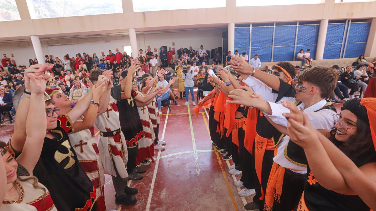 Moros y Cristianos en el Colegio San José Obrero de Orihuela