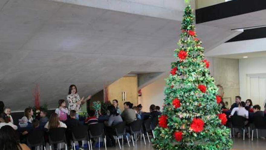 El auditorio de Teulada da ejemplo con el reciclaje de plásticos