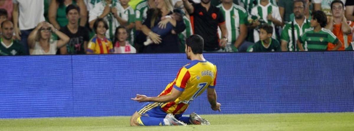 Festival del Valencia frente al Betis... con suspense final