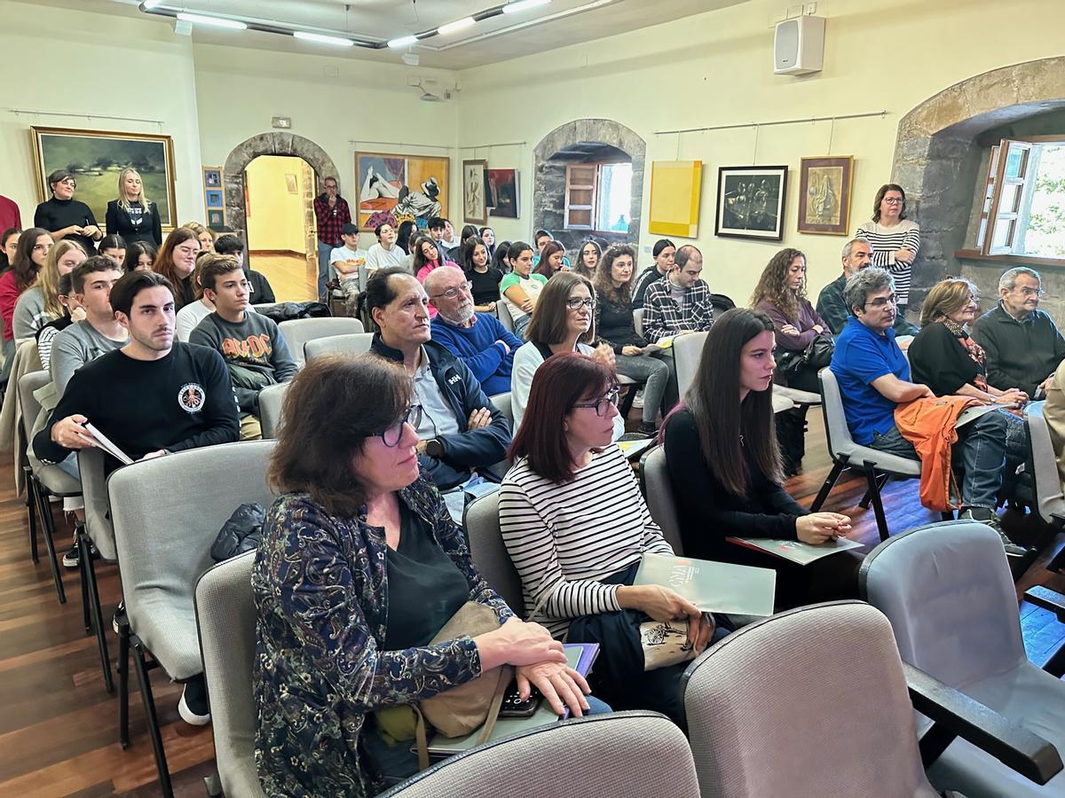 en-im-genes-el-certamen-nacional-de-arte-de-luarca-celebra-su-54-edici-n