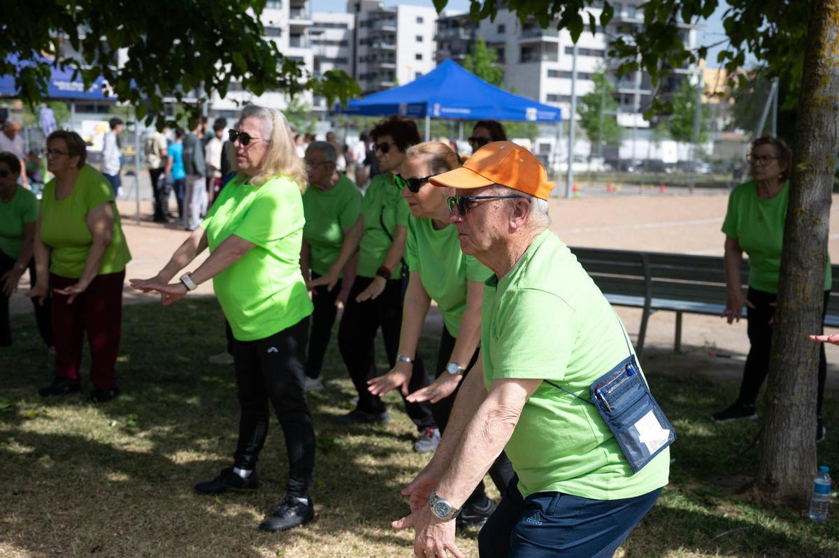Fotogalería | Una jornada de deporte para los mayores de Badajoz