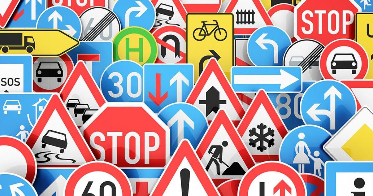 Las señales de tráfico tienen la importante misión de regular la circulación