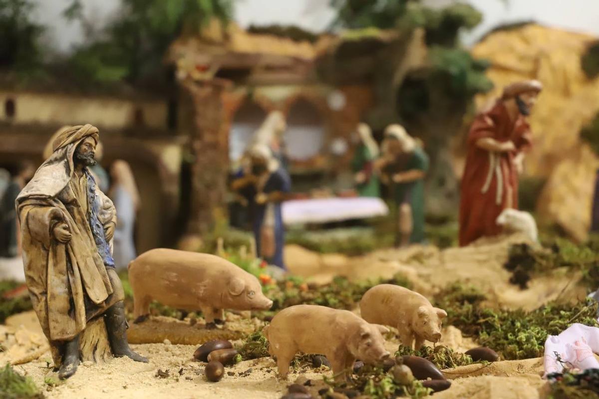 Los primeros premios del concurso de belenes de Cajasur 2024, en imágenes