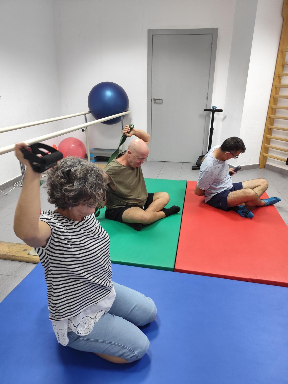 El programa, que cuenta con el impulso de Fundación «la Caixa», pone el foco en la rehabilitación integral y en la recuperación de la autonomía tras la fase aguda de la lesión.