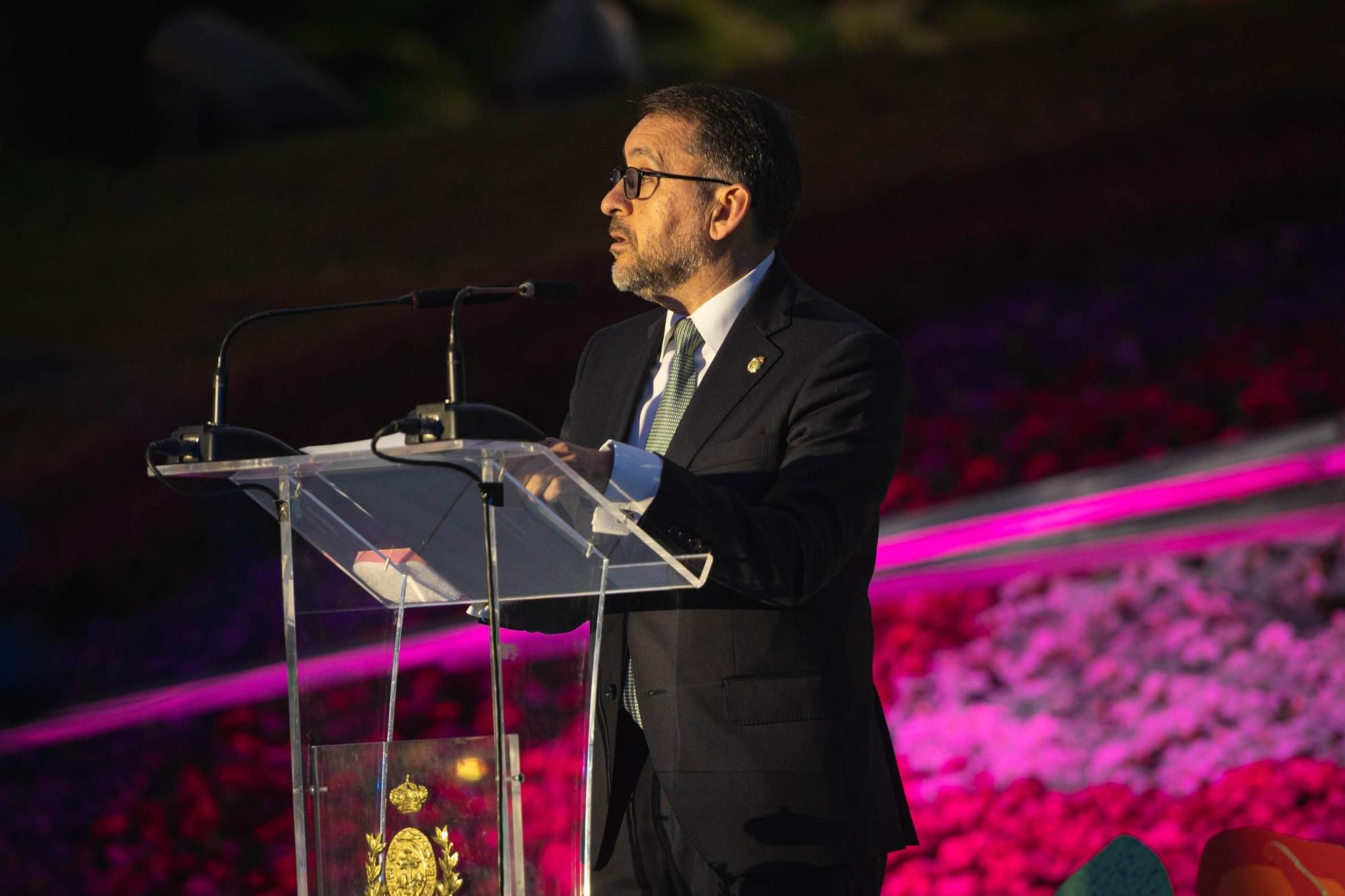 Caco Senante pronuncia el pregón de las Fiestas de Mayo