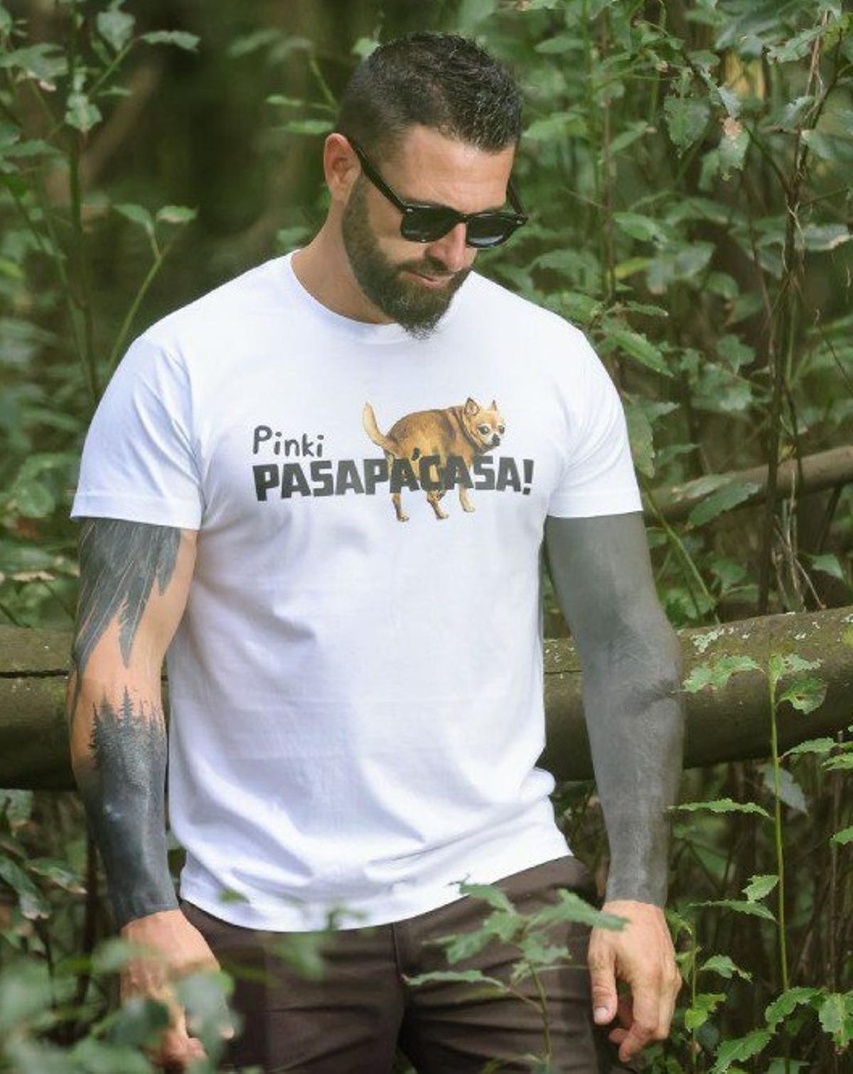 Camiseta con la frase más famosa de Pinki, vestida por su dueño.