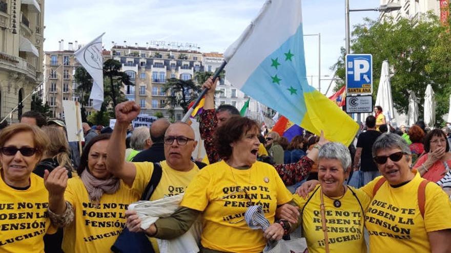 Jubilados canarios, en la manifestación por unas pensiones dignas