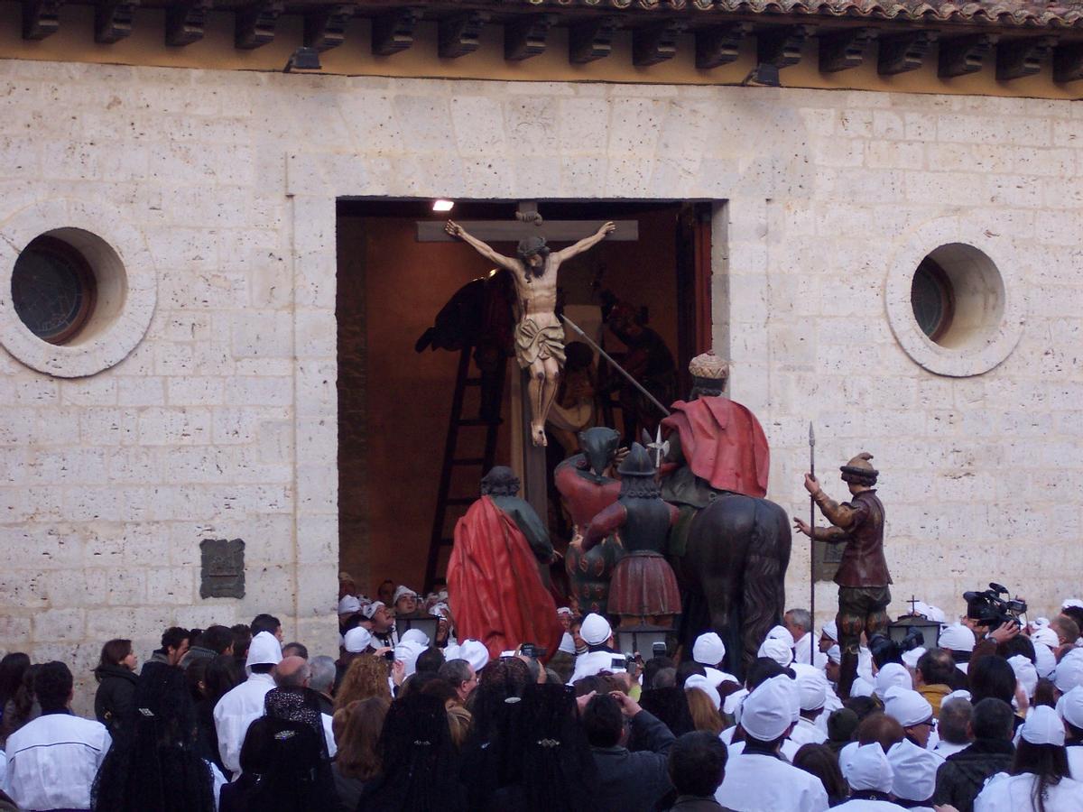 La Semana Santa de Medina de Rioseco fue una de las primeras de España en recibir la declaración de Fiesta de Interés Turístico Internacional